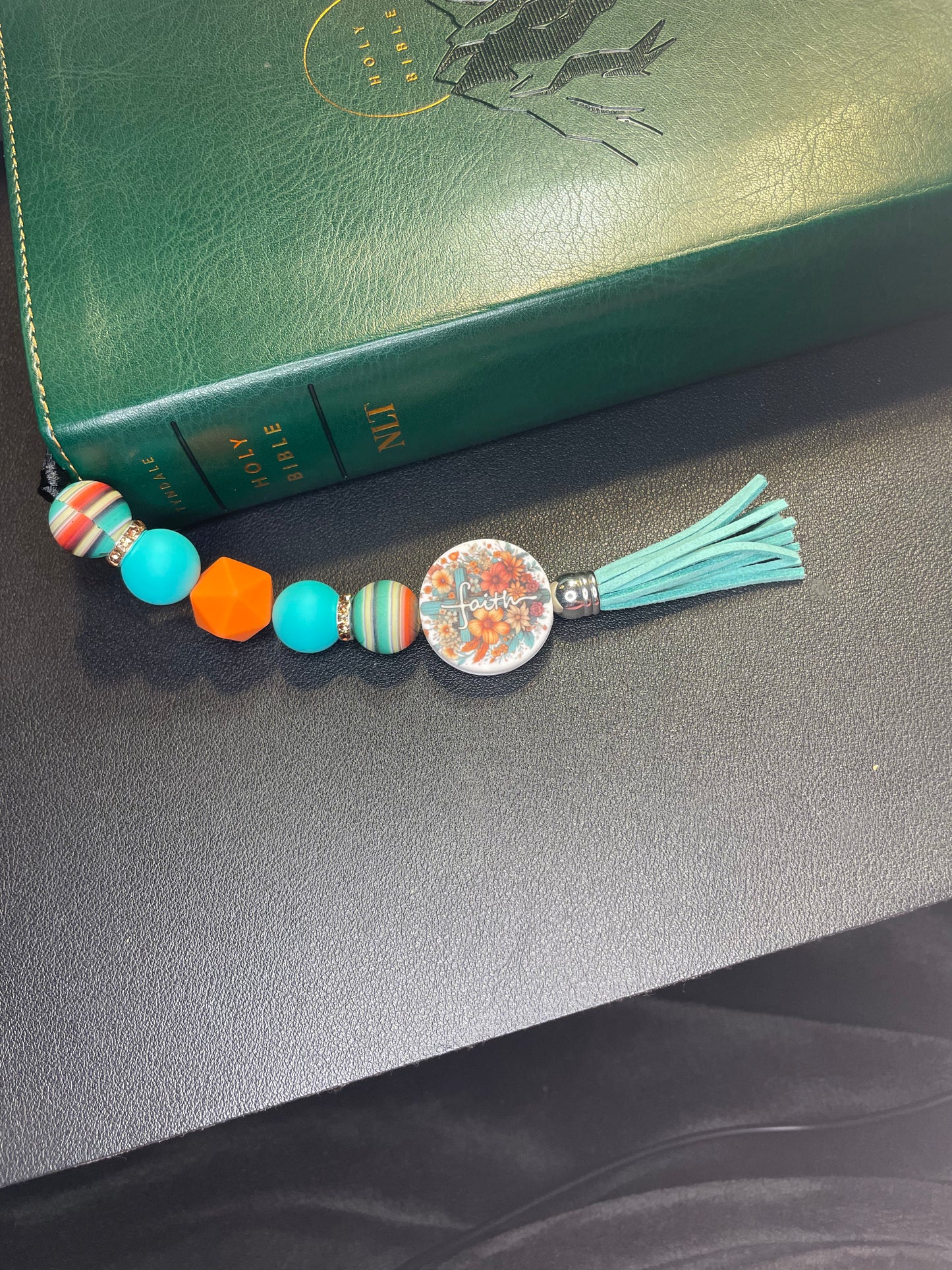 Book tassel
